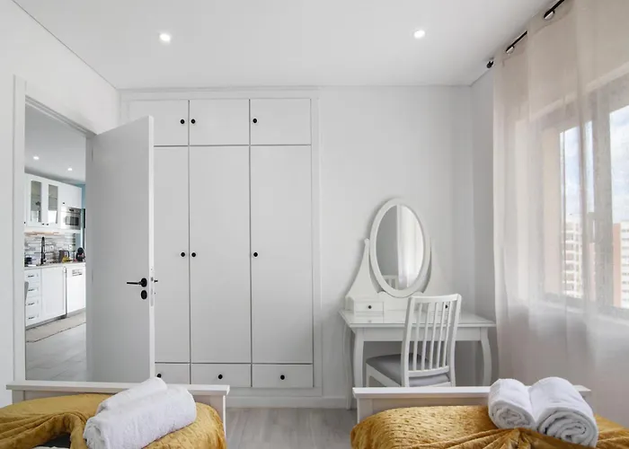 Marina View - Da Rocha *